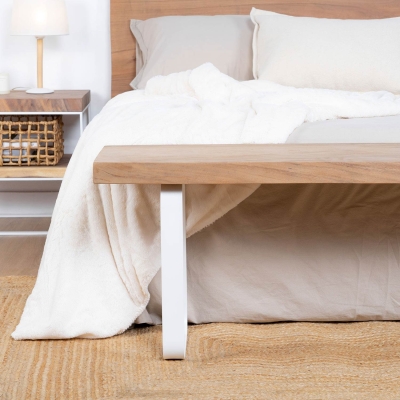 BENCH NAYI